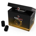 BLACKCOCO’s STICKS30 Premium kokoso anglys kaljanui, 1 kg dėžutė su dviem cilindrinėmis anglimis.