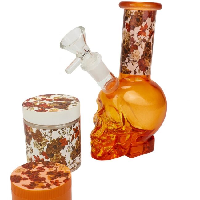 Stiklinė vandens pypkė amber skull 15 cm