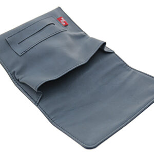 Tabako piniginė su magnetiniu užsegimu – detalus audinio ir siūlių vaizdas