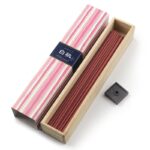 Nippon Kodo Kayuragi White Peach japoniški smilkalai 40 lazdelių