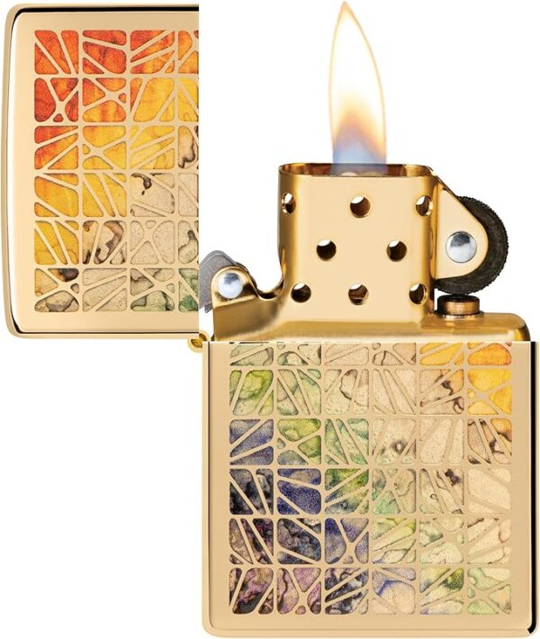 Žiebtuvėlis Zippo Patterns atidarytas dega