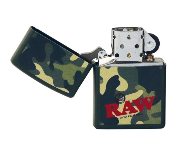 Žiebtuvėlis Zippo Raw Camo atidarytas