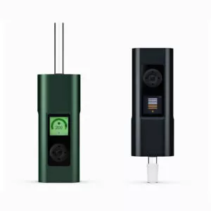 „ARIZER Solo 3 V2.0“ garintuvai kairėje žalias su „Session Mode“, dešinėje juodas su „On-Demand Mode“ pasirinkimu ekrane.