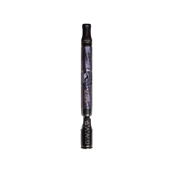 Pilnai surinktas DynaVap M7 XL Stealth įrenginys su uždėtu dangteliu